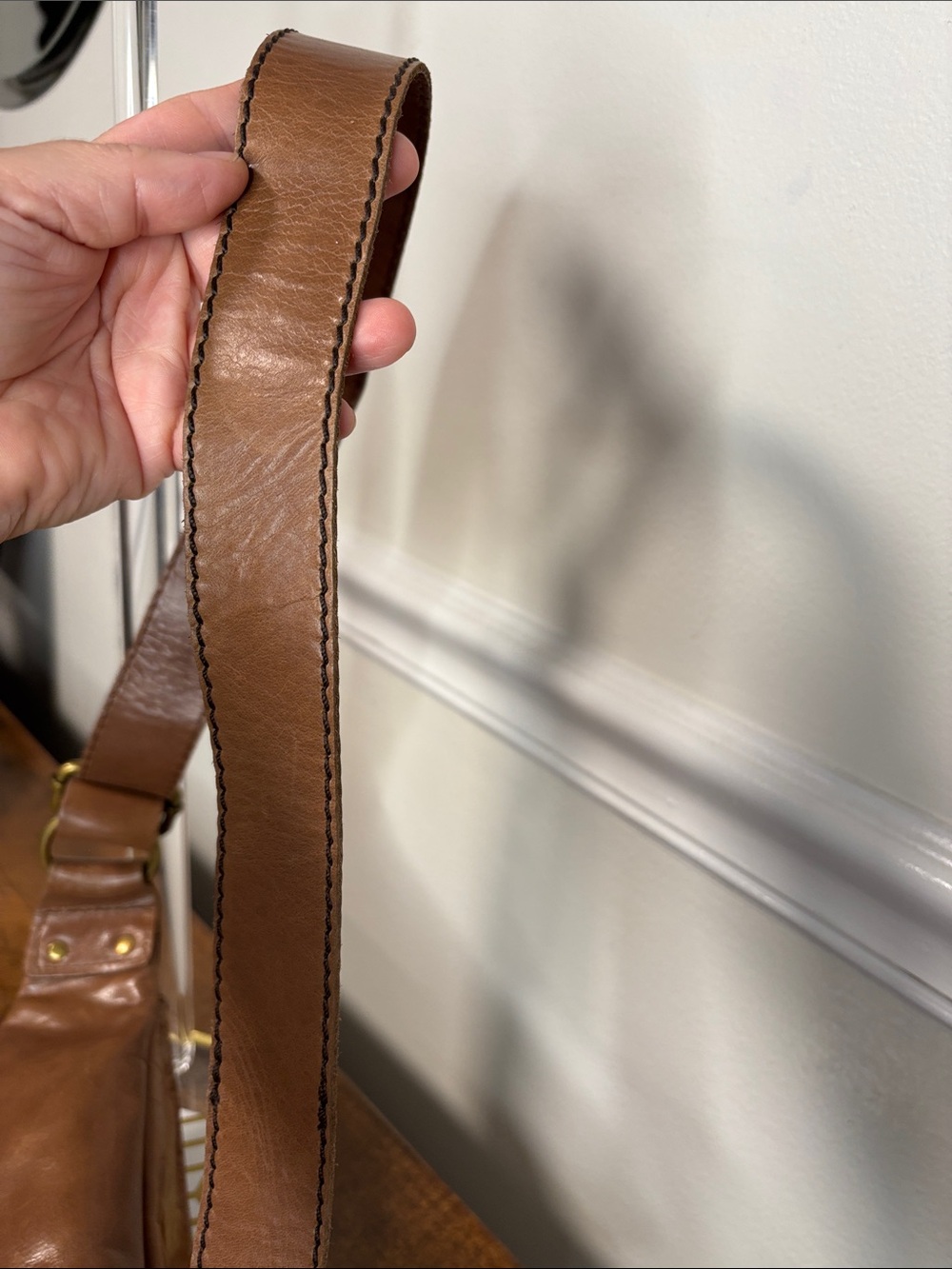 The SAK TAN LEATHER BELT BAG/ CROSSBODY WITH EMBROIDERED ACCENTS & DAISY CHARM - Picture 9 of 16